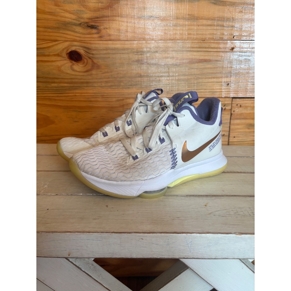 Nike LeBron Witness 5 White Purple Bronze Basketball Shoes CQ9380-102 Mens 9.5